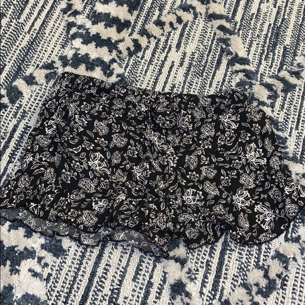 Black/Floral Loose Fit Shorts
